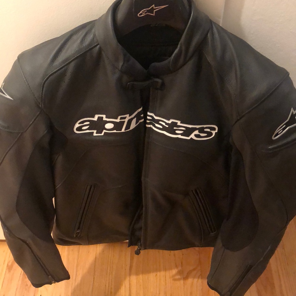 Women’s Alpine star’s motorcycle jacket